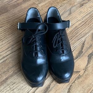 Almost new kids Irish dance hard shoes